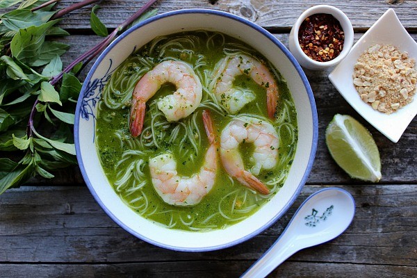 Thai basil pesto soup